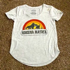 Light Gray Small Hakuna Matata Lion Ling T-Shirt